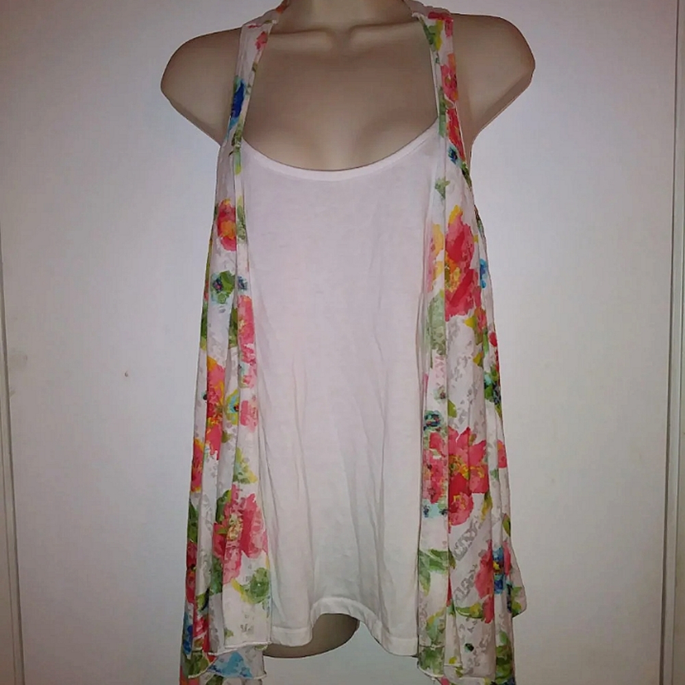 No Boundaries Floral Tank Top